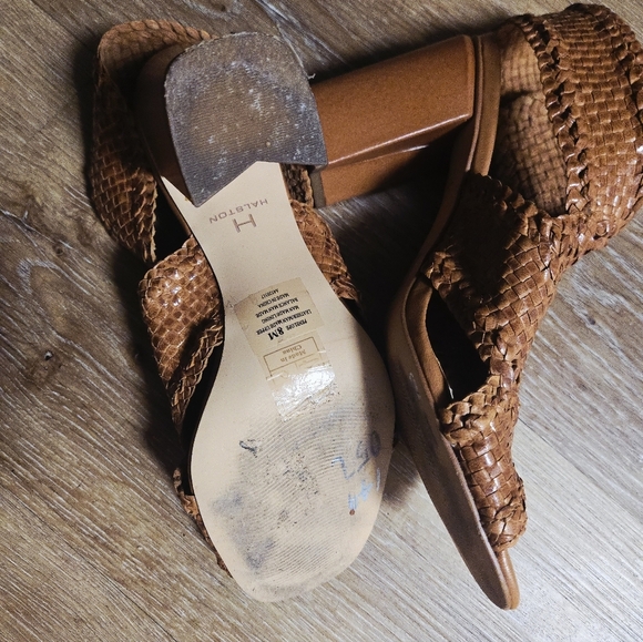 Women's Tan Woven Heeled Sandals - Picture 5 of 8